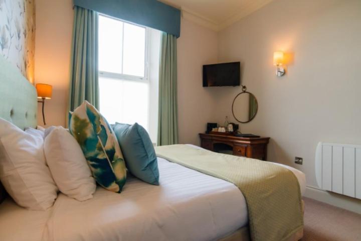 Hotel Cove & Mullion