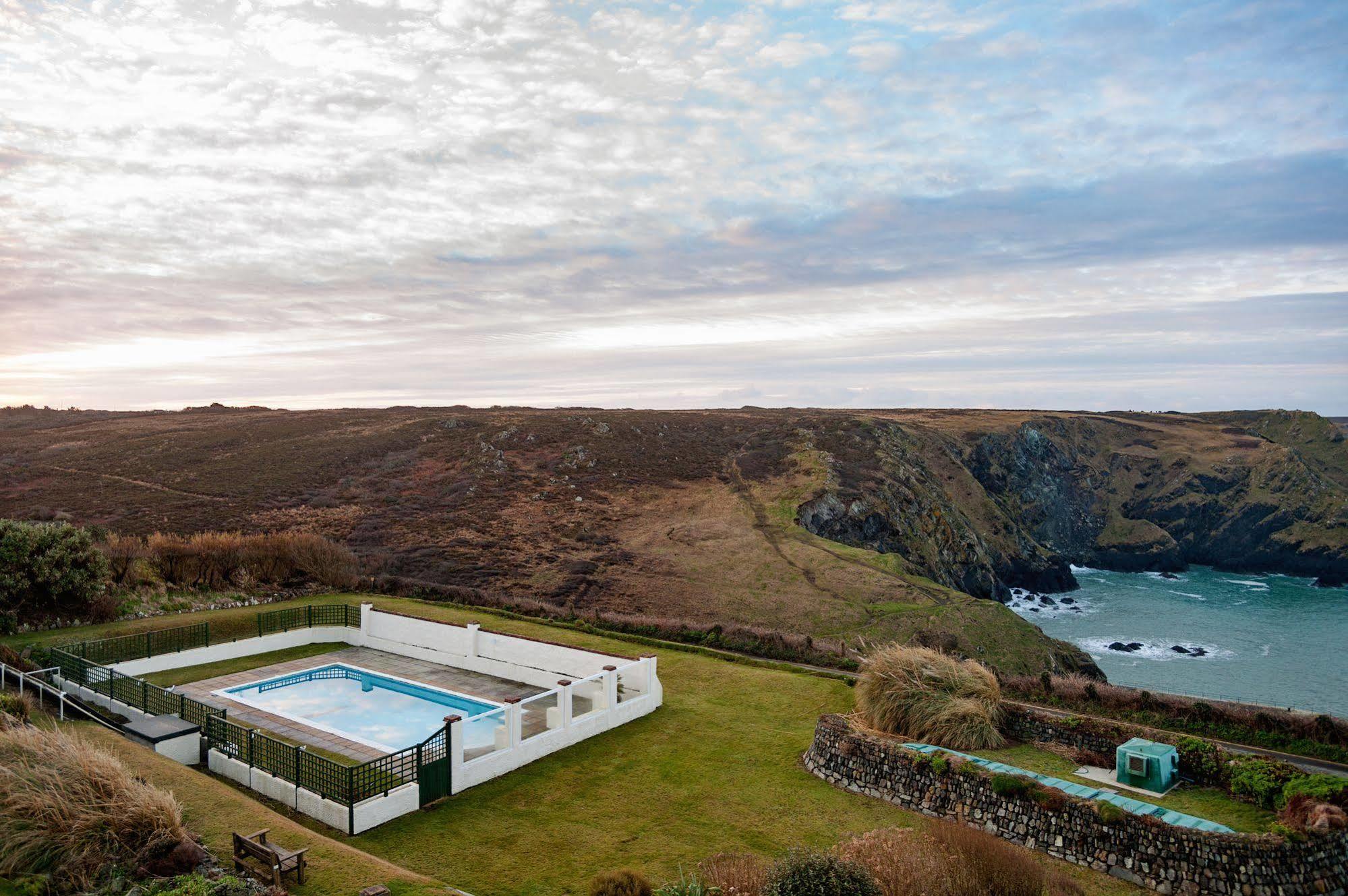 Cove &