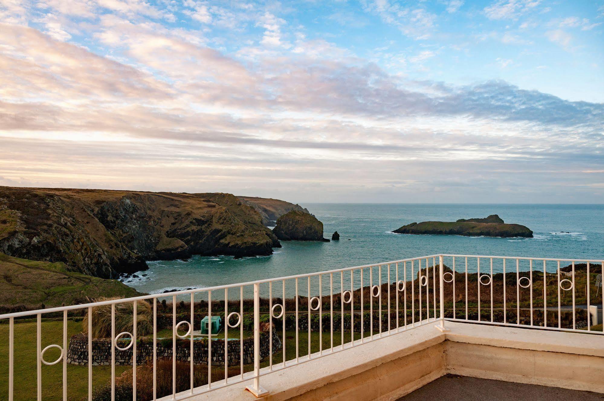 Cove & Mullion